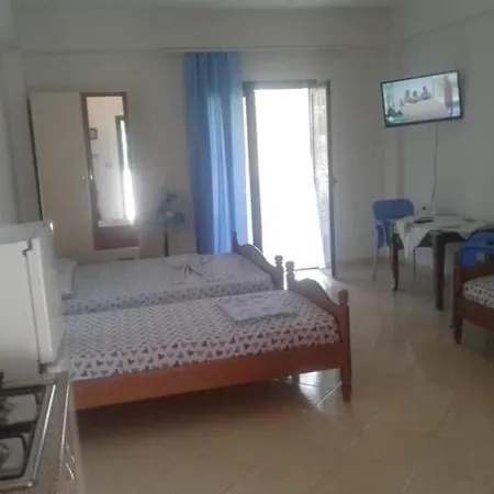 Dhoma Plazhi Fredi Ylli Bed & Breakfast *